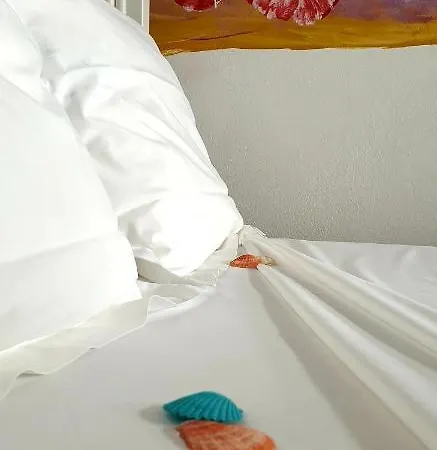 Tortuga House * Ajuy